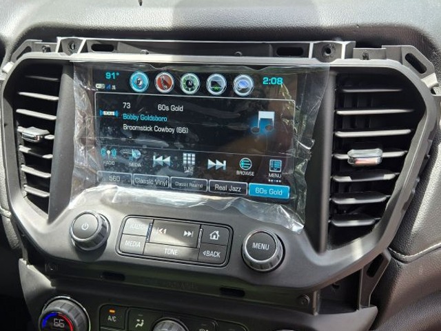 GMC touchscreen repairs done on-site. Call Atlanta Screens at 678-907-8953